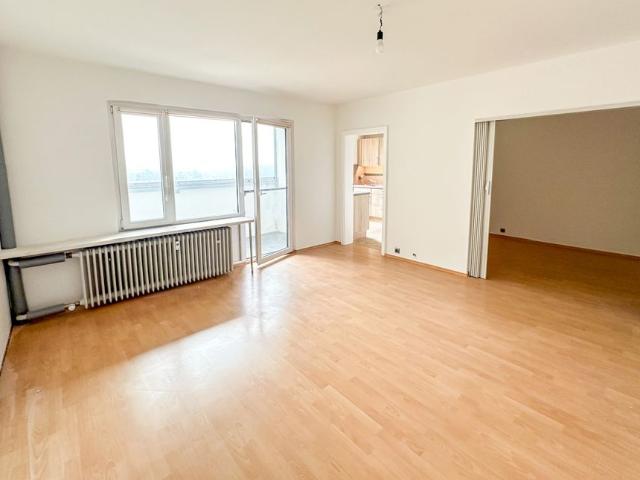 Für den ersten Bezug bereit! Sanierte Wohnung in Köln Brück!