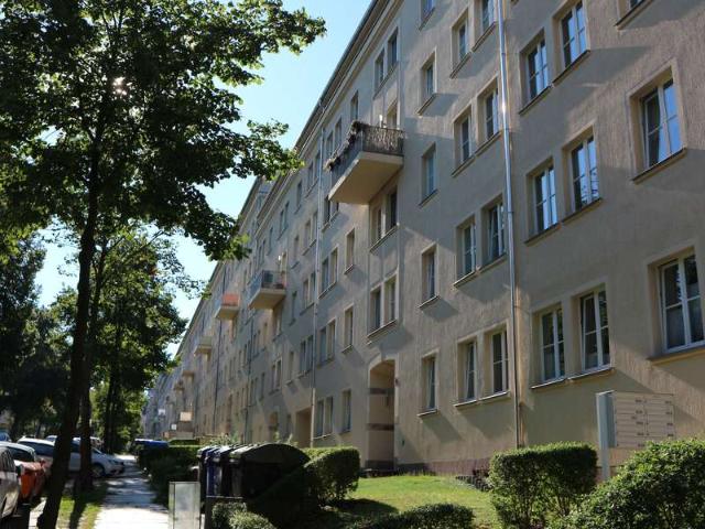 Für Kapitalanleger + vermietete 2 Zimmer Wohnung mit Balkon sowie Stellplatz