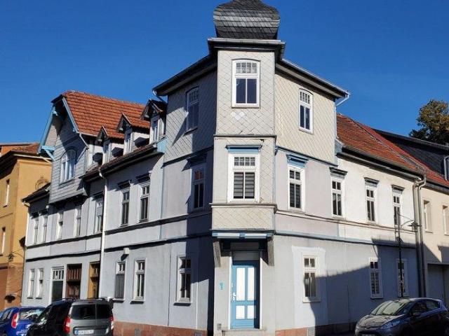 für Investoren–Haus mit 8 Whg. –voll vermietetca. 8,27 % Rendite