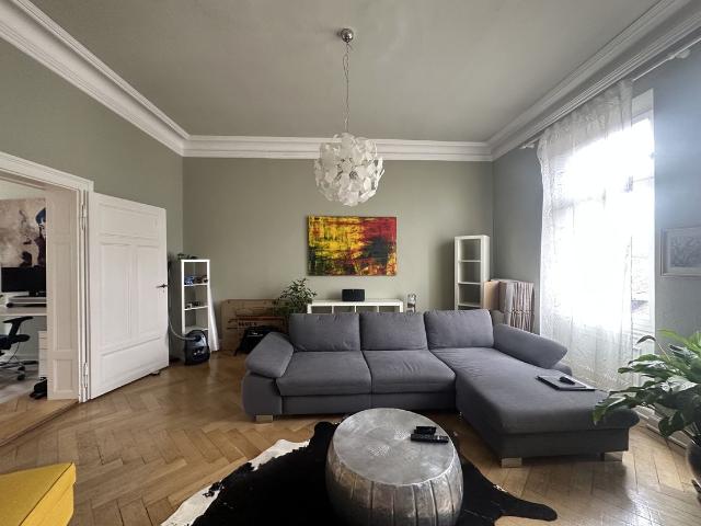 Für Liebhaber: Großzügige 3 Zi Jugendstil Wohnung beim Fürther Stadtpark
