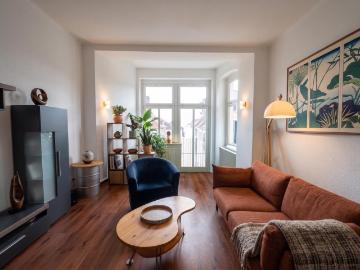 Für Selbstnutzer & Kapitalanleger: Gepflegte 3 Raum Balkon Whg im Villenviertel