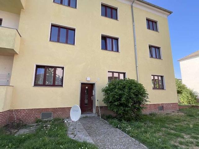 Für Sie frisch renoviert ruhig gelegen, mit Balkon!