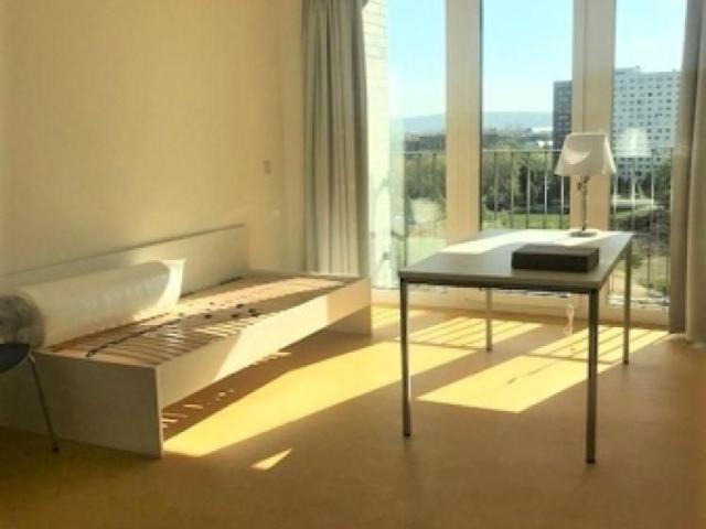 Für Studenten Doktoranden möblierte 3er WG Wohnung frei ab sofort