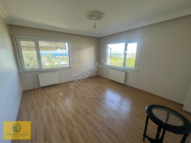 Furkan Demir'den Karamürsel Dereköy'de 3+1 Bahçeli Kiralık Daire