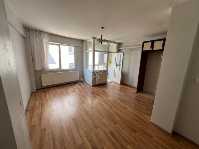 Furkan Demir'den Karamürsel Merkez'de 3+1 Ara Kat Kiralık Daire