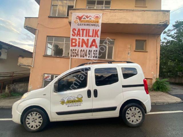 Furkan Emlak'tan Kadifekale Mevkisinde 208m2 Arsa Alanı İçerisinde 3 Katlı Müstakil Ev