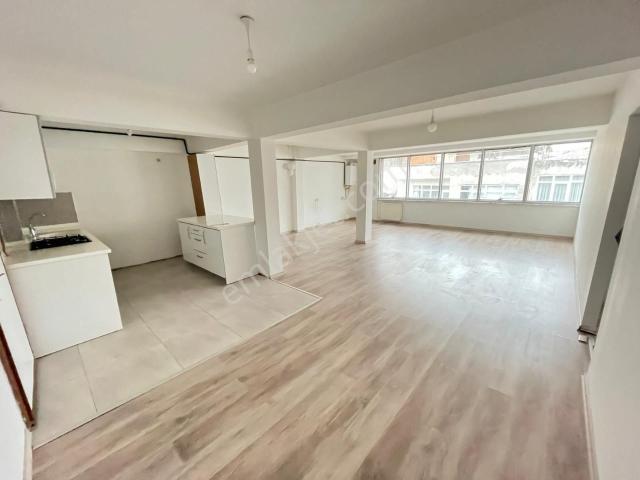 Furkan Emlaktan Zafer Mh. 2+1 4.kat 110m2 Asansörlü İçi Full Yapılı Fırsat Daire