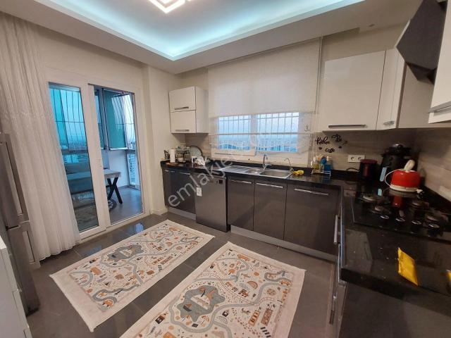 Furkan Kahyaoğlu'ndan Km.3+1+3wc+2banyo+kombi+cam Balkonlu Daire