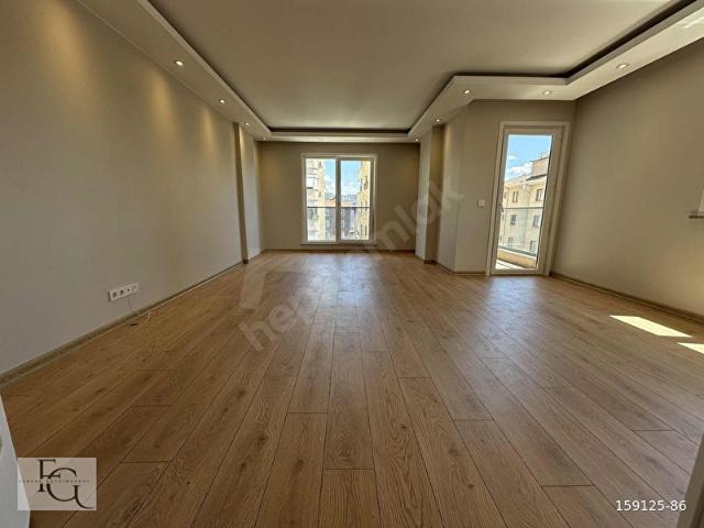 FURKAN'DAN İÇERENKÖYÜN MERKEZİNDE 3+1 SIFIR DAİRE