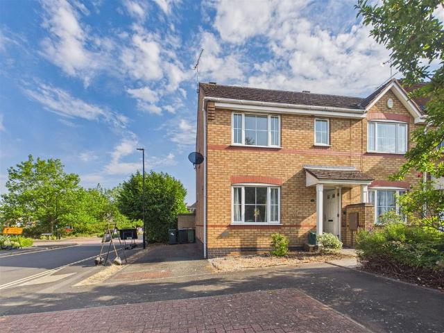Furlong Road, Coventry * AVAILABLE. 3 bed end of terrace house to rent £1,295 pcm £299 pw