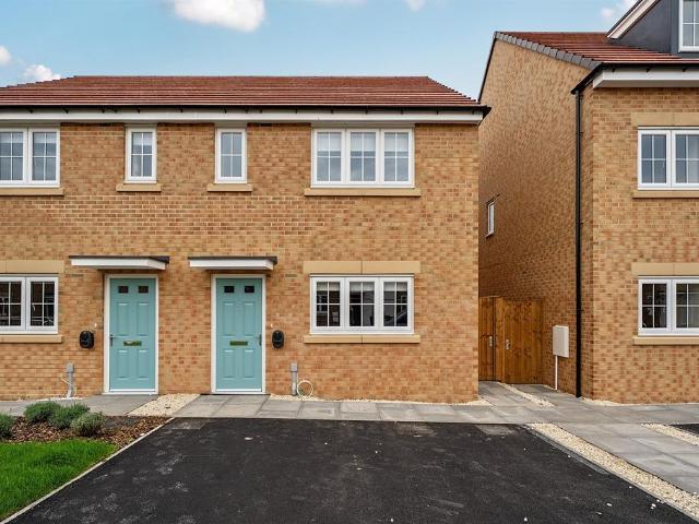 Furnace Drive, S81 3 bed semi detached house to rent £1,050 pcm £242 pw