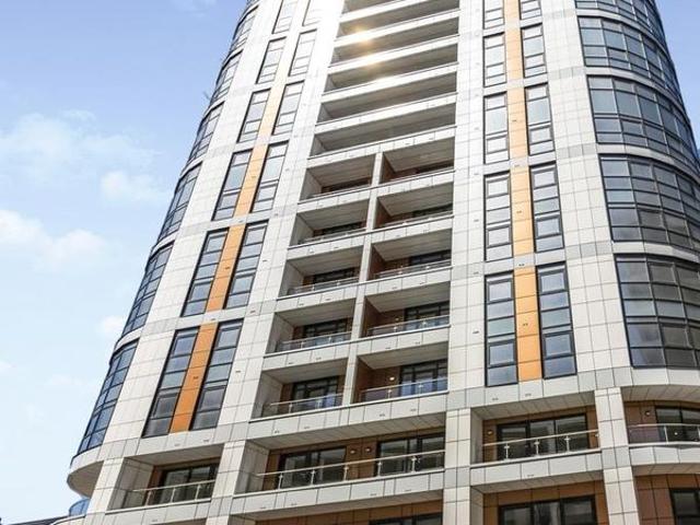 Furness Quay, Salford M50, 2 bed flat to rent, £1,200 pcm | PrimeLocation