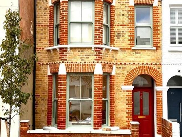 Furness Road, London, SW6 1 bed in a house share to rent £1,625 pcm £375 pw