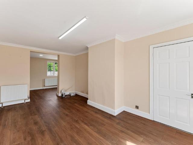 Furness Road, MORDEN 3 bed semi detached house to rent £2,600 pcm £600 pw
