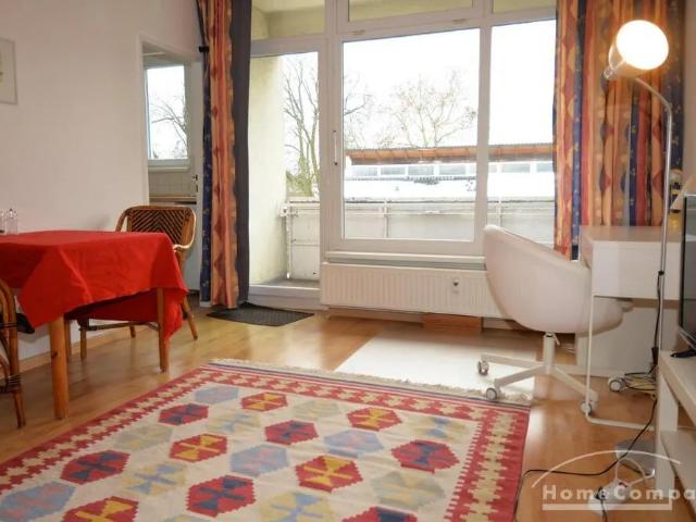 Furnishe one room apartment in Charlottenburg