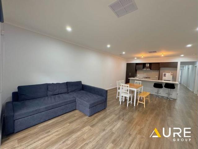 FURNISHED/UNFURNISHED GREAT FAMILY HOME PARKS, SCHOOLS AND SHOPPING CENTRE ALL CLOSEBY