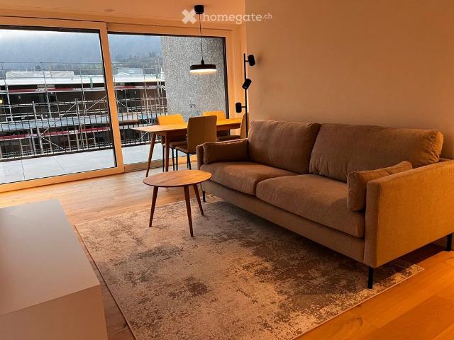 Furnished 3.5 room penthouse with 57 m² of terraces, easy access to Zug and Rotkreuz