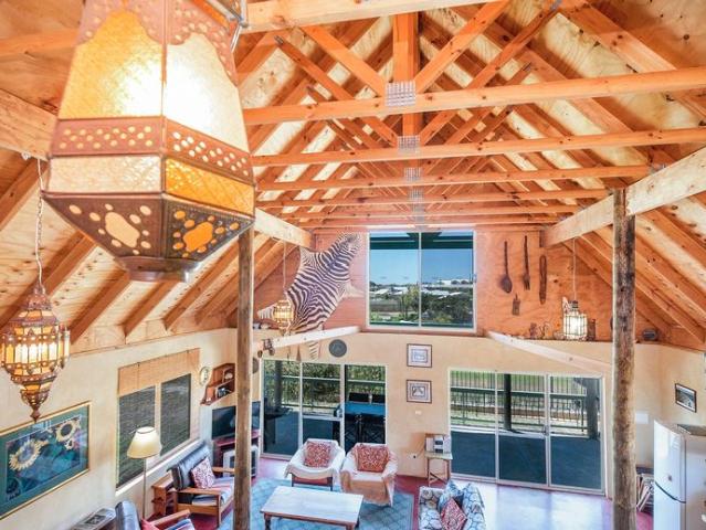 Furnished 3 x 1 Duplex – Ledge Point