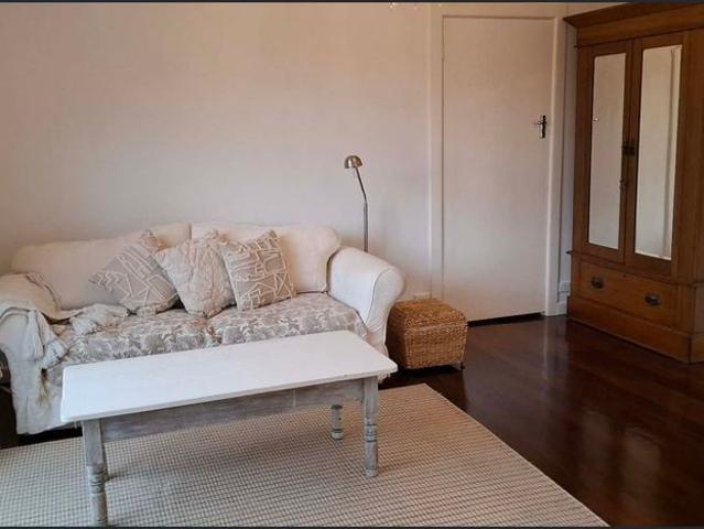 Furnished 3 BD 2 Bath renovated cottage, with views of Bay & Mt Wellington