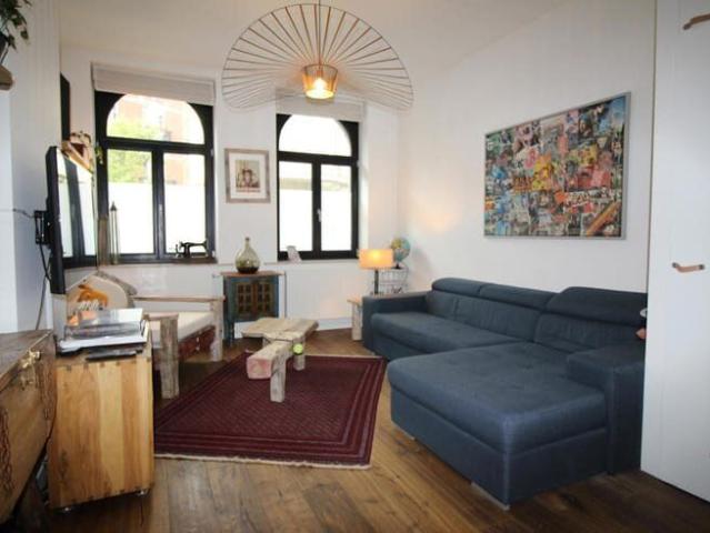 Furnished 3 bedroom apartment with garden
