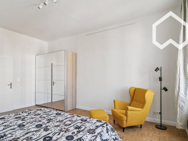 Furnished 3 Bedroom Apartment in Berlin Moabit/Bellevue – Home Office, Washer/Dryer & Fiber Internet, Berlin Amsterdam Apartments for Rent