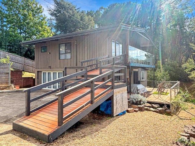 Furnished 3 Bedroom Home in Goughs Bay