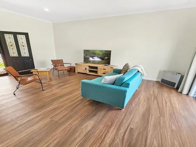 Furnished, 3 Bedroom Home in Great Location