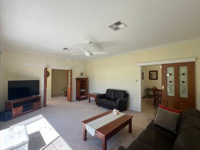 Furnished 3 Bedroom Home in Renmark