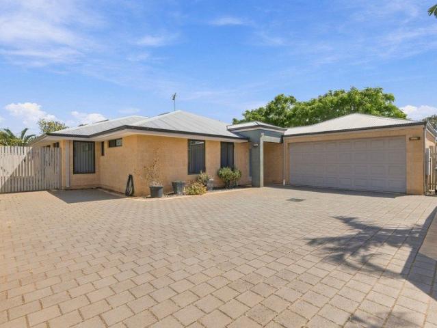 Furnished 3 Bedroom Home Ready to Move In!