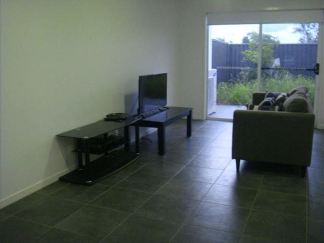 FURNISHED 3 bedroom townhouse in Wandoan Qld 4419 available for rent