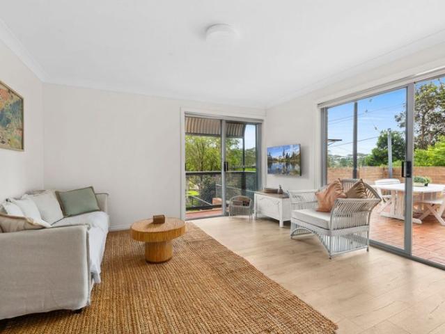 Furnished 3 Bedroom Townhouse in Avoca Beach | Flexible 3+ Month Stays