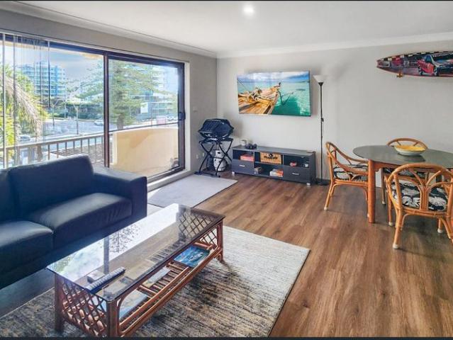 Furnished 3 Bedroom Unit in the CBD of Forster!
