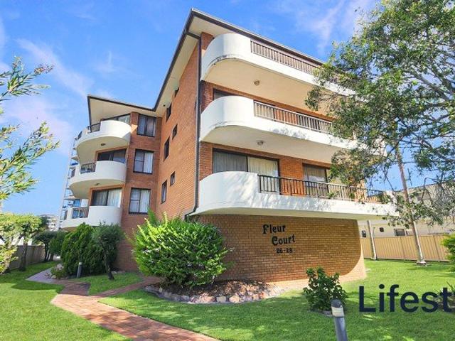 Furnished 3 Bedroom Unit in the CBD of Forster!
