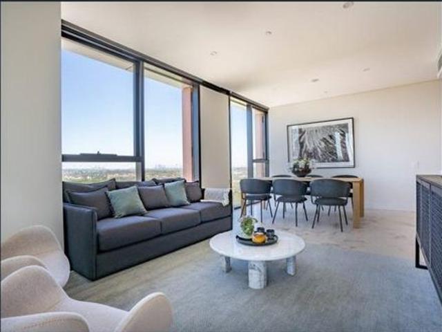 FURNISHED 3 BEDROOMS + STUDY + SYDNEY HARBOUR VIEW APARTMENT!
