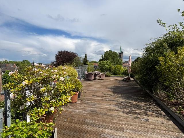 Furnished 3 room Maisonette Apartment with magnificent roof terrace – temporary for 5 months ideal for professionals / expats