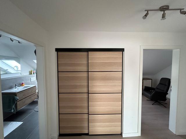 Furnished 3 room attic apartment with balcony for temporary rental, Essen Amsterdam Apartments for Rent