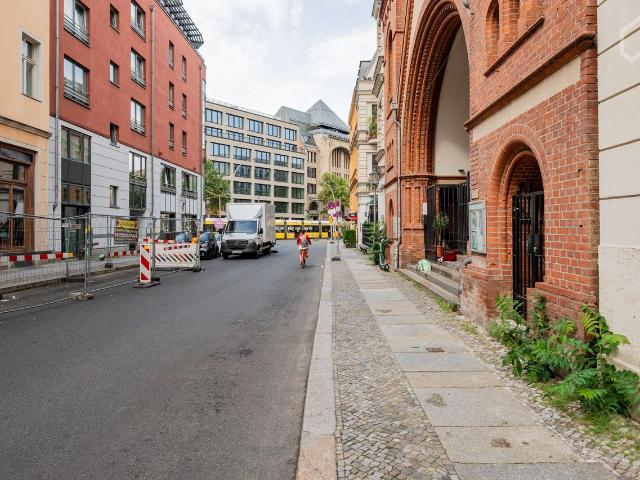 Furnished 3 Room Apartment in Berlin Mitte | Renovated, Central, Ready to Move In, Berlin Amsterdam Apartments for Rent