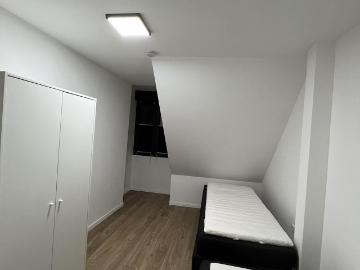 Furnished 3 Room Apartment in Cologne Stammheim, Koln Amsterdam Apartments for Rent