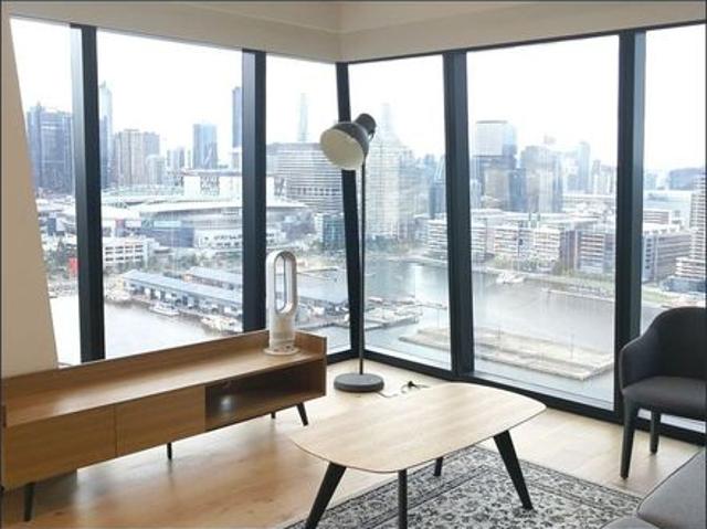 Furnished 3B 3B 2C apartment on 28th Floor with ABSOLUTE Harbour Views!