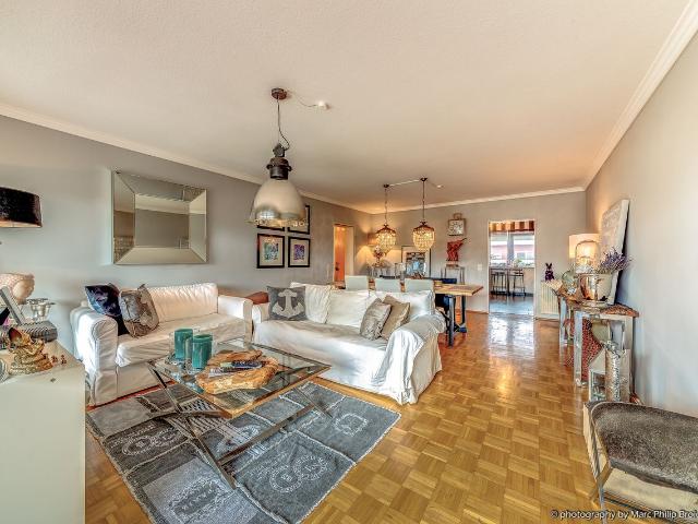 Furnished 100 m2 apartment in the south of Cologne, 3 rooms, incl. electricity, parking space and additional costs, Koln Amsterdam Apartments for Rent