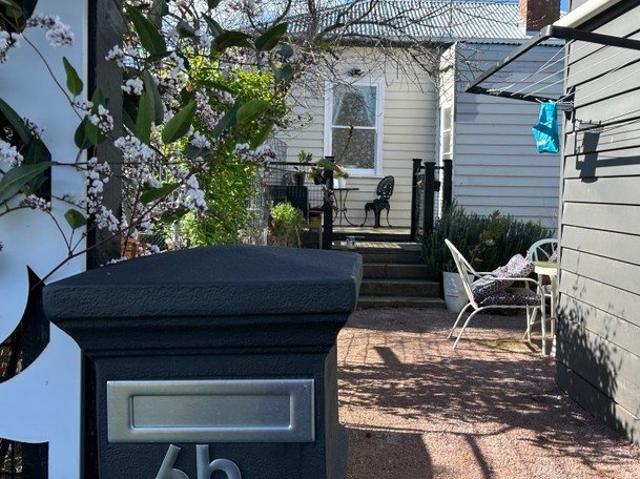 Furnished 1 Bed Apartment