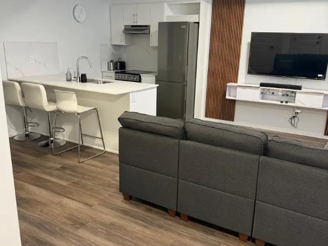 Furnished 1 Bed Basement Suite in Hearthstone – Utilities & Internet Included!