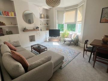 Furnished 1 bed flat by Preston Park