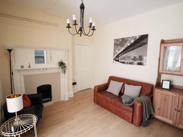 Furnished 1 Bed Flat | Heating & Water Included