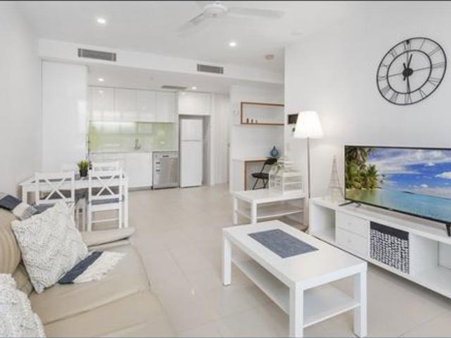 FURNISHED 1 BED PLAZA APARTMENTS