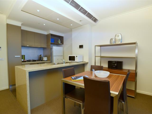 Furnished 1 bedroom appartmnet at Level 18