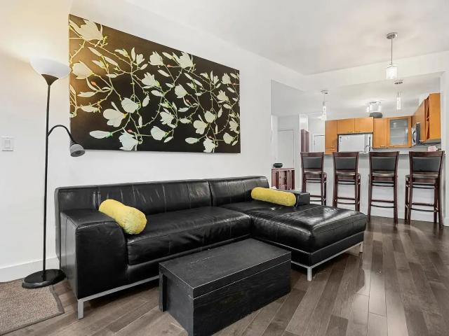 Furnished 1 Bedroom + Entryway Den Condo in Mission – All Utilities Included! — 1 Bedroom Condo Unit