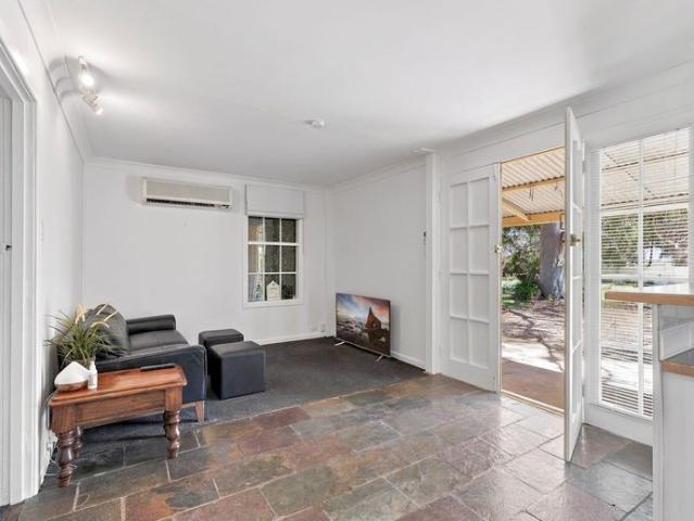 Furnished 1 Bedroom Granny Flat Peaceful Lewiston Retreat