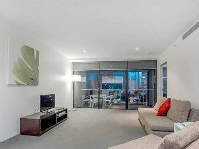 Furnished 1 Bedroom plus Study with Ocean Views