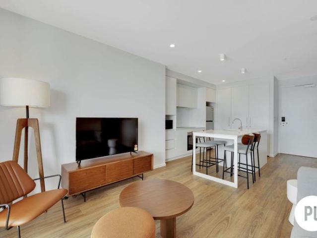 Furnished 1 bedroom rooftop with pool, spa, sauna, steam room and cold plunge